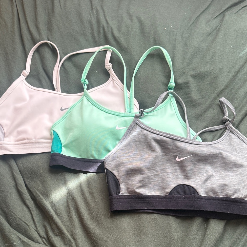 Nike Sports Bras Trio in White, Mint, and Gray (M,S,M)